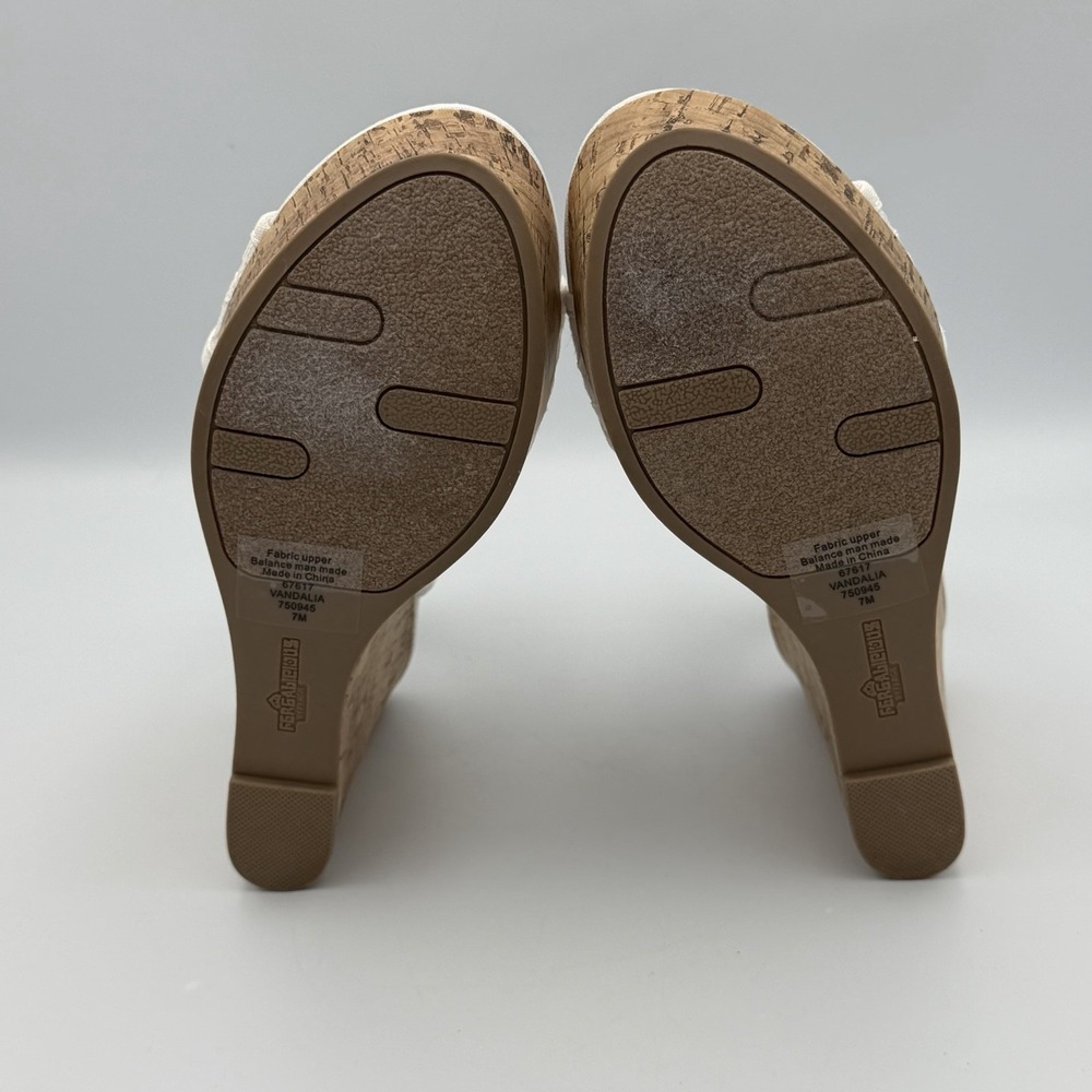 Fergalicious Lace Cork Wedge Sandals Womens 7 Ivory Boho Cottagecore Bridal - Picture 7 of 9